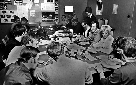 Inför TV-Svängen 1969 mycket jobb i SMK Hörbys klubblokal på Liljegatan.
